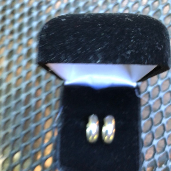 White Gold Plated Hoop Earrings. - Picture 5 of 7